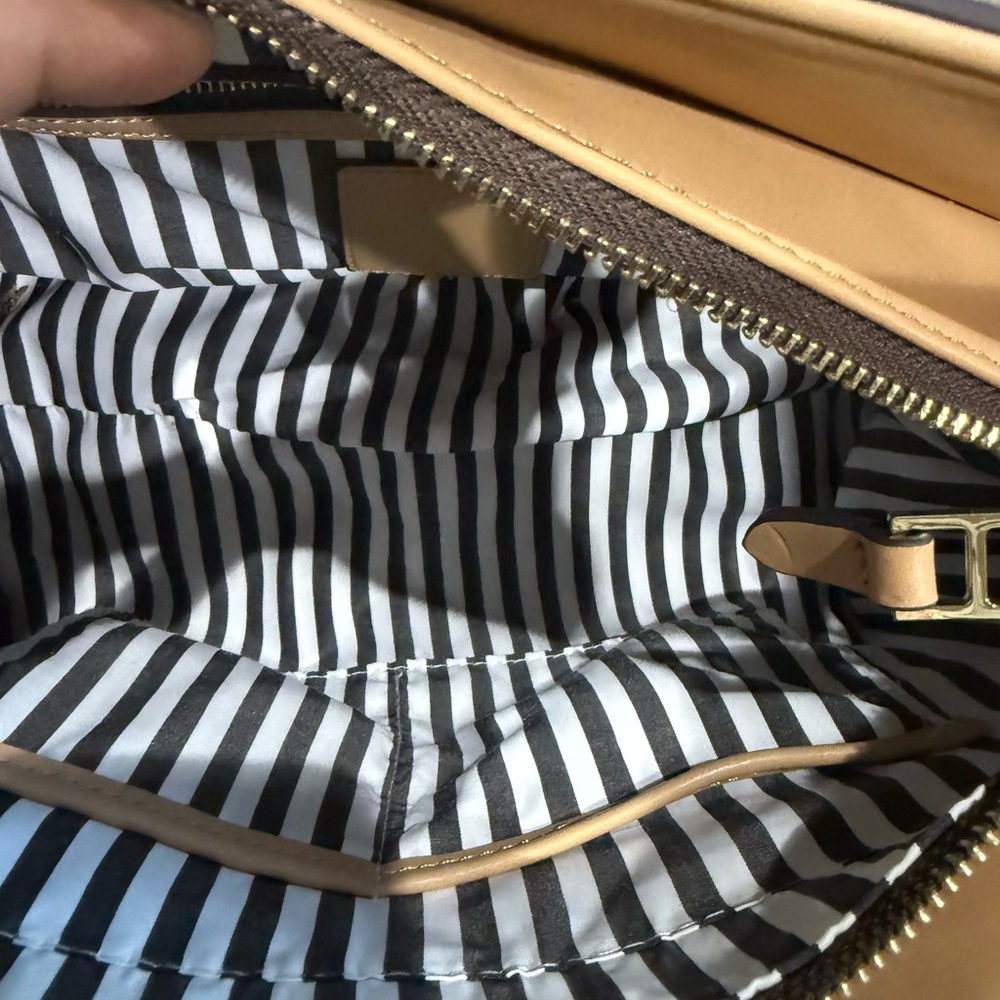 Tan Women's Handbag - Picture 3 of 5